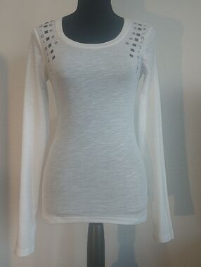 Miley Cyrus & Max Azria White Long-Sleeve Scoop Neck Top with Shoulder Studs